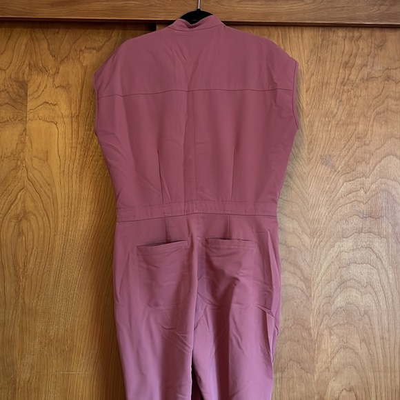FIGS Scrubsuit-Medium Mauve - Picture 4 of 7